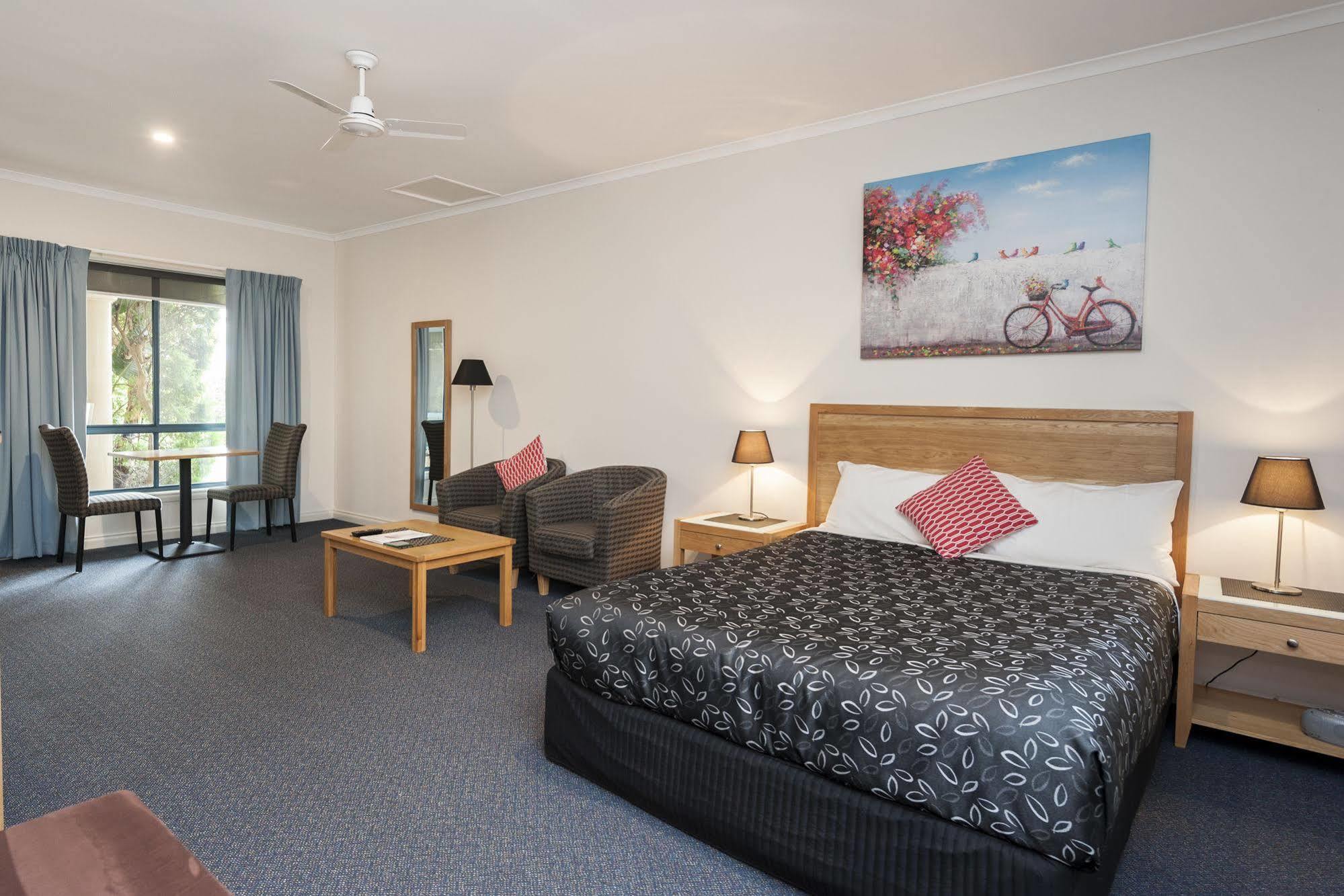 אינברלוך Motel On A'Beckett מראה חיצוני תמונה